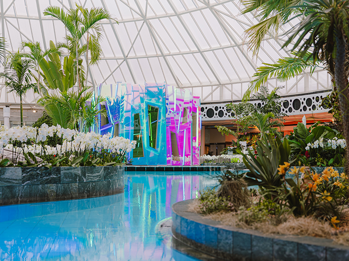 The Re-flexion sauna can be seen in the background of the large thermal pool.